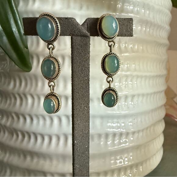 925 Sterling Silver DOUG PAULUS blue chalcedony gemstones Earrings - Picture 6 of 10